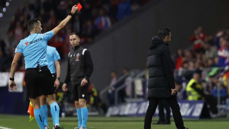 Xavi(44) Criticizes Referee After Barcelona Knocked Out of Champions League Thanks to ‘Mistake’