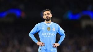 Man City Fans Accused of Distracting Bernardo Silva(29) Before Penalty Miss 3 Bernardo