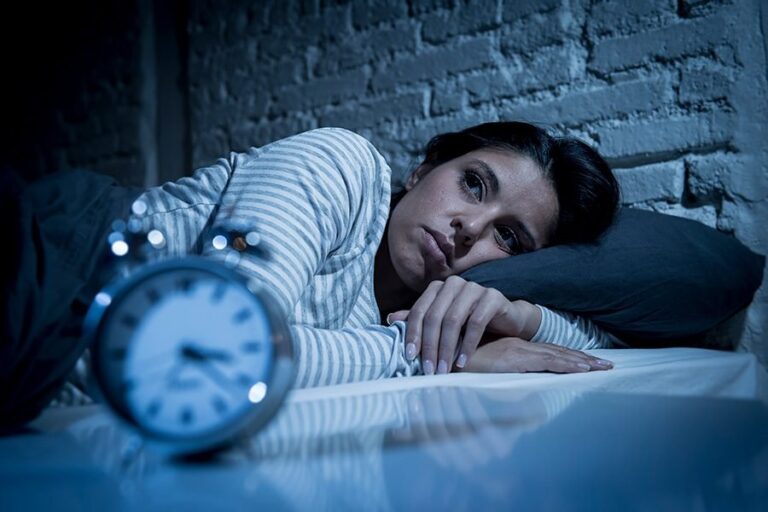 Say Goodbye to Sleepless Nights: 7 Practical Tips to Beat Insomnia
