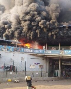 Photos, videos: Fire ravages shops at Adum Market in Kumasi 4 Mark