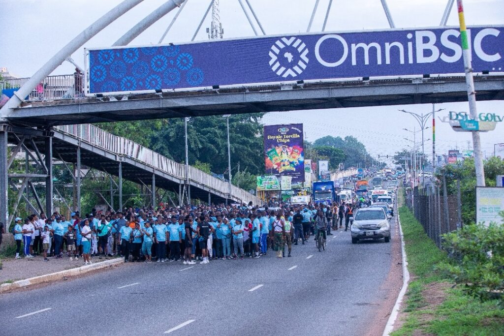 OmniBSIC Bank Energizes Customers with Record-Breaking Health Walk and Mobile App Activation 8 Cust