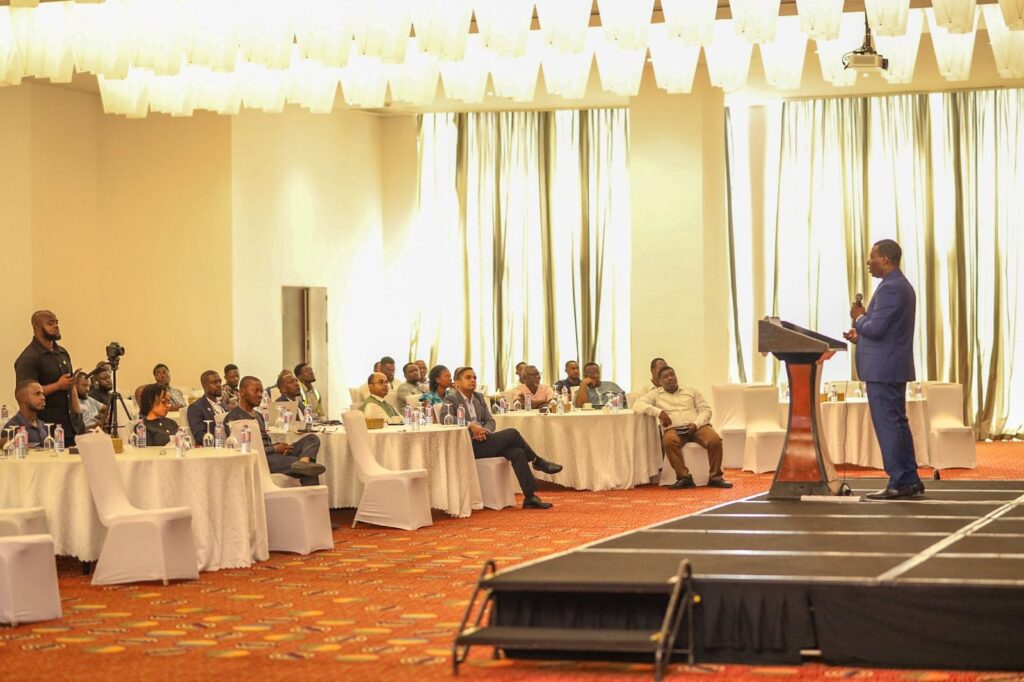 Highlights from the ABB–JUAL Partnership Event in Accra: A Glimpse into Africa’s Electrification Future 2 Highlights from the ABB–JUAL Partnership Event in Accra: A Glimpse into Africa’s Electrification Future