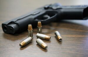 Commission on Small Arms pushes for new firearms law after 50-year delay 3 Comm
