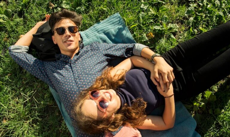 13 Romantic Ideas To Keep The Spark Alive In A Long-Distance Relationship