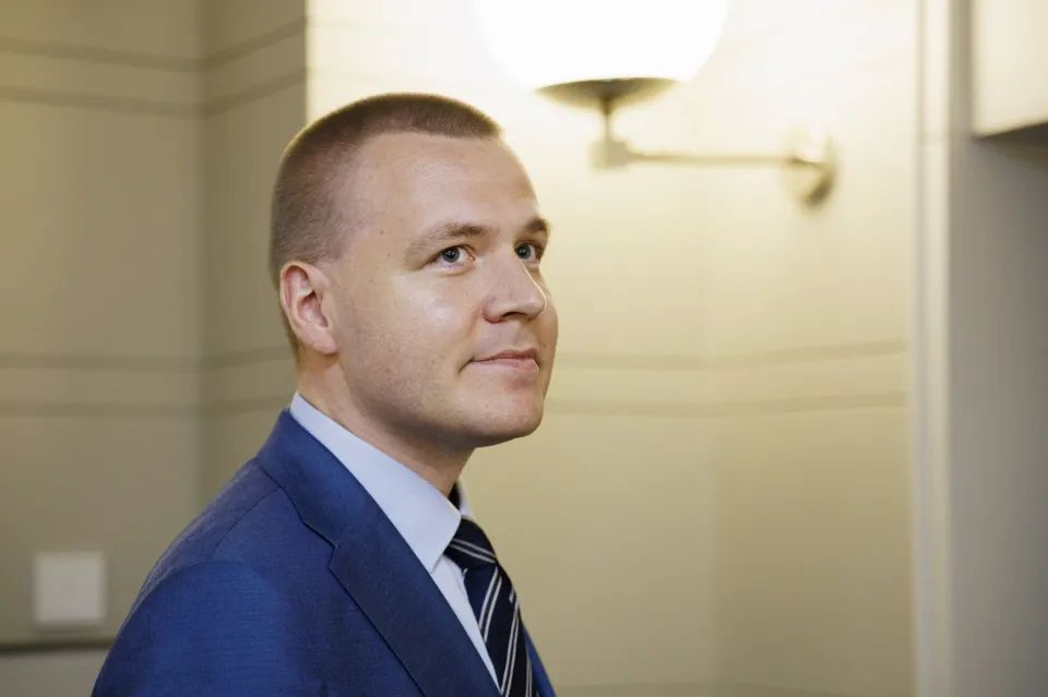 Finnish MP Eemeli Peltonen, 30, Dies in Apparent Suicide at Parliament Building 2 Finnish MP Eemeli Peltonen, 30, Dies in Apparent Suicide at Parliament Building