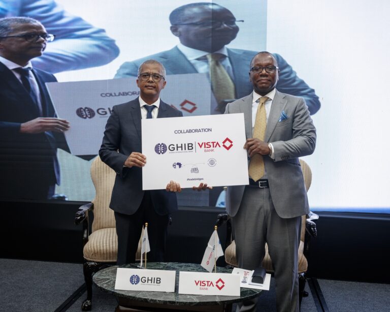 CNVERGE-Vista-Bank-Signing-Ceremony