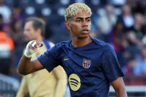 Lamine Yamal’s Career Faces Early Test as Expert Warns of “Unmanageable” Pubalgia Injury