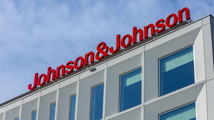 Johnson & Johnson Faces Major UK Lawsuit Over Alleged Asbestos-Contaminated Baby Powder