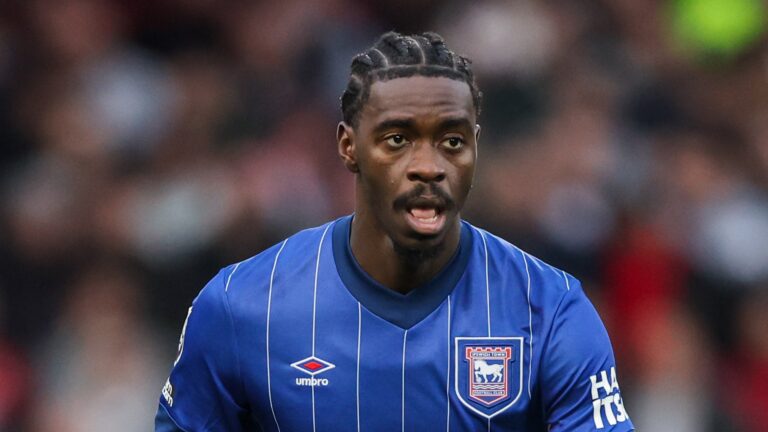 Axel Tuanzebe sues Manchester United over alleged medical negligence