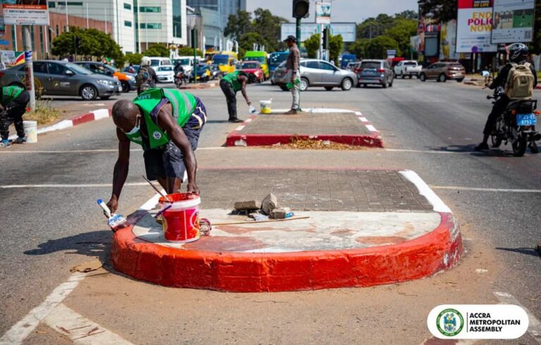 Accra mayor leads kerb-painting drive to boost road safety ahead of Christmas