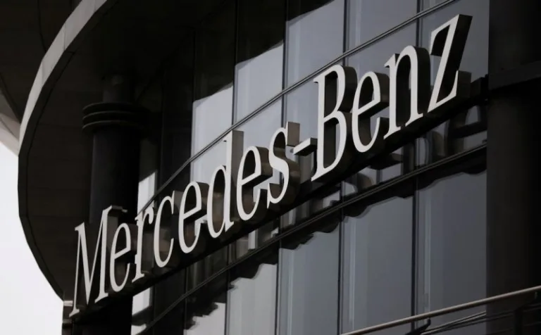 Mercedes-Benz operating profits plunge more than 50%