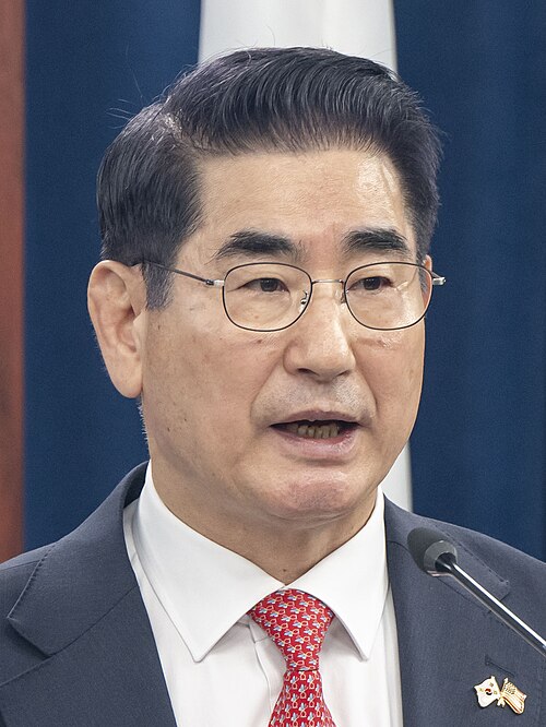 Former South Korean president Yoon Suk-yeol sentenced to life in prison for leading insurrection 5 Yoon