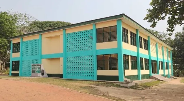 Ahantaman Rural Bank PLC renovates Baidoo Bonsoe SHTS Assembly Hall in major CSR drive