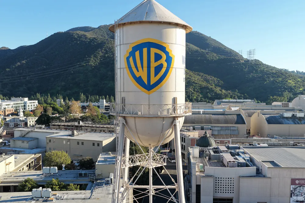 Netflix withdraws from Warner Bros Discovery deal, clearing path for Paramount’s takeover 5 Netflix