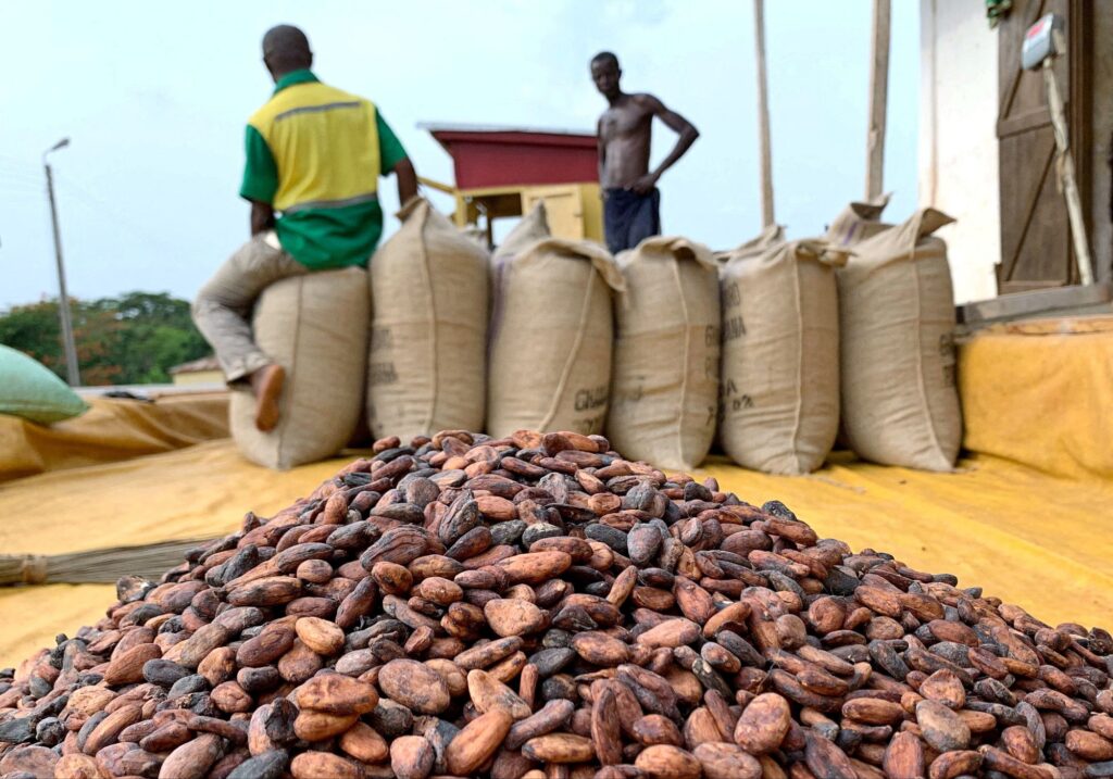 COCOBOD begins payments to LBCs to clear cocoa farmers’ arrears