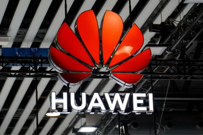 Huawei pledges to solve industry challenges with AI at Cloud Summit in Barcelona