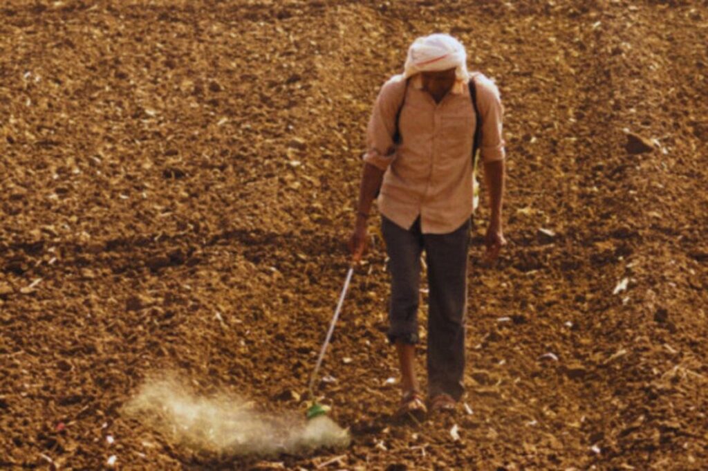 Iran war could trigger global food crisis as fertiliser supplies face disruption 3